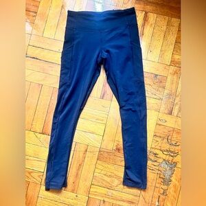 Lululemon leggings size 4 black colors